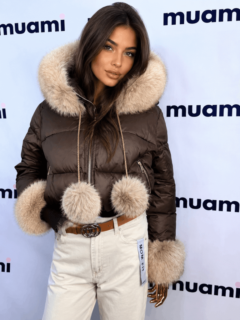 Kurtka zimowa damska z futrzanym wykończeniem, elegancja i komfort w jednym M